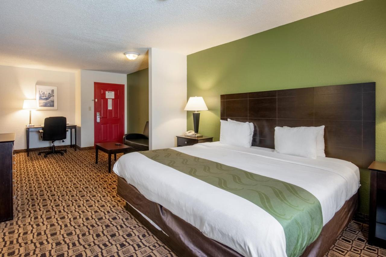 Coratel Plus Suites Wichita West Airport 외부 사진